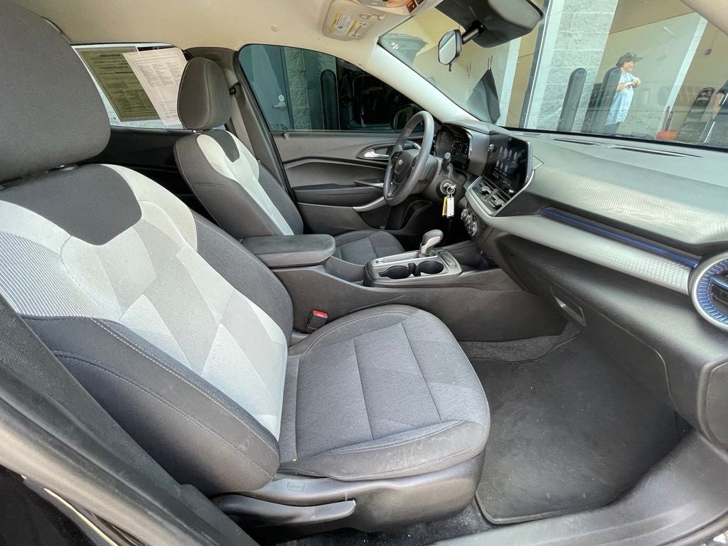 2024 Chevrolet Trax LS CLEAN CARFAX
