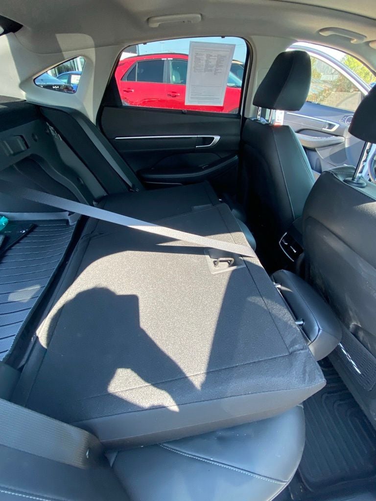 2025 Hyundai SONATA HYBRID Limited MOONROOF / NAV / ONE OWNER / HEATED SEATS
