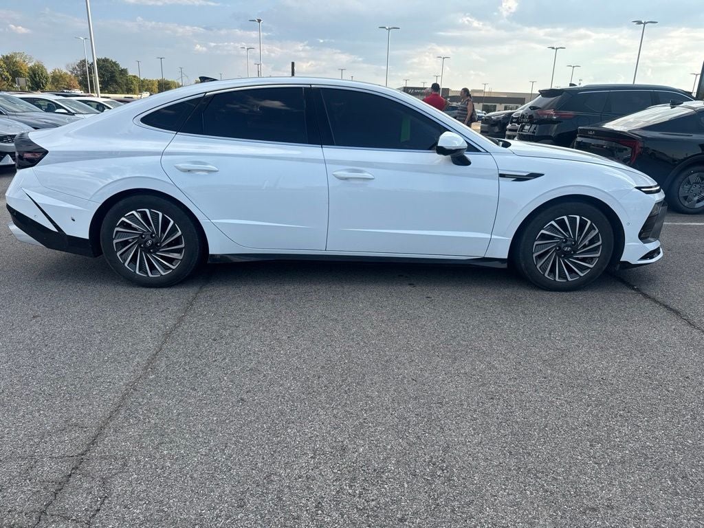 2025 Hyundai SONATA HYBRID Limited