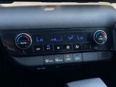 2025 Hyundai ELANTRA SEL Sport CLEAN CARFAX / ONE OWNER