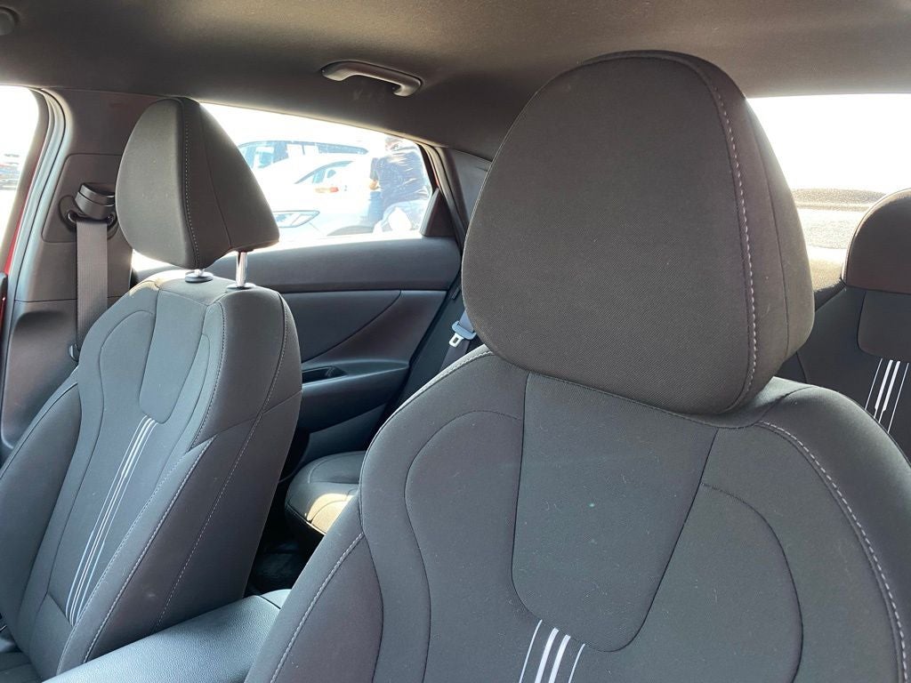 2025 Hyundai ELANTRA SEL Sport CLEAN CARFAX / ONE OWNER