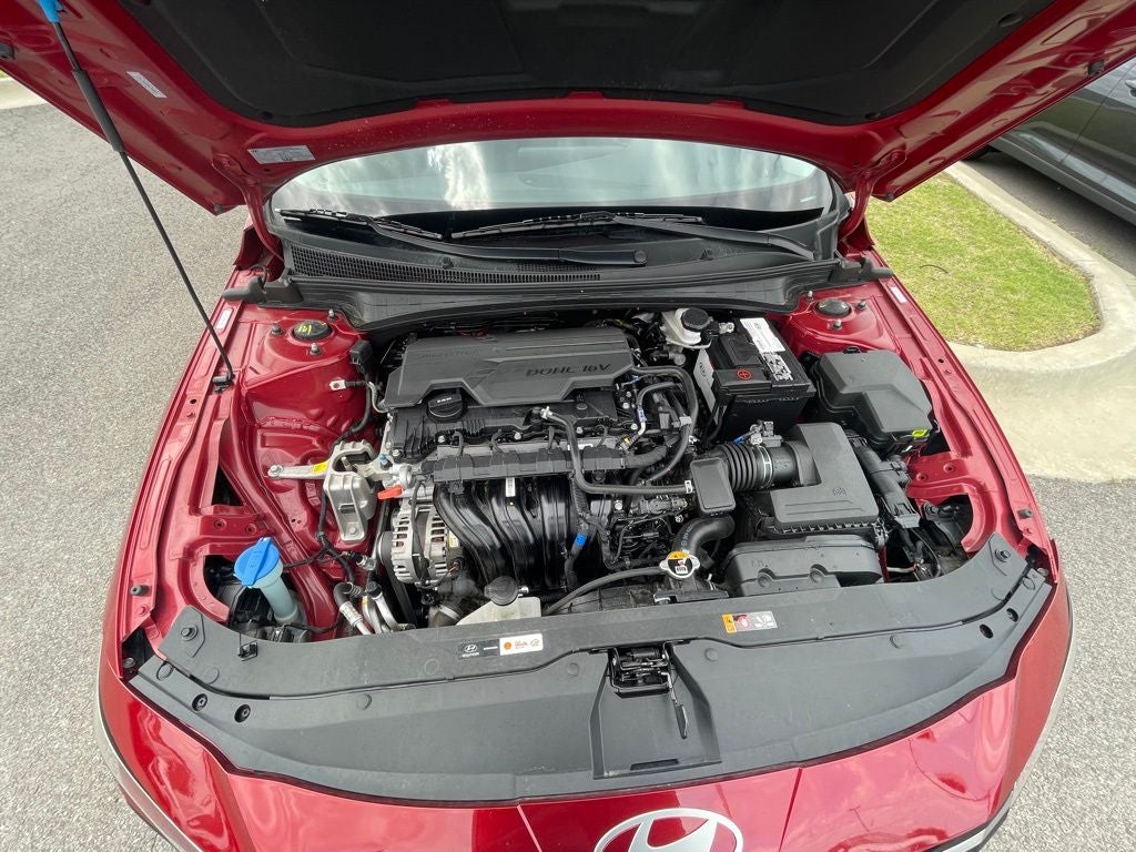 2024 Hyundai ELANTRA Limited NAV / CLEAN CARFAX