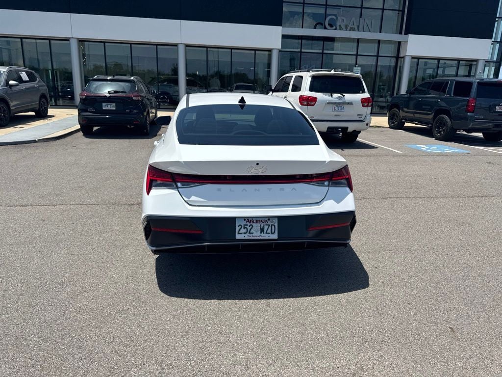 2024 Hyundai ELANTRA SEL NAVIGATION / HEATED SEATS