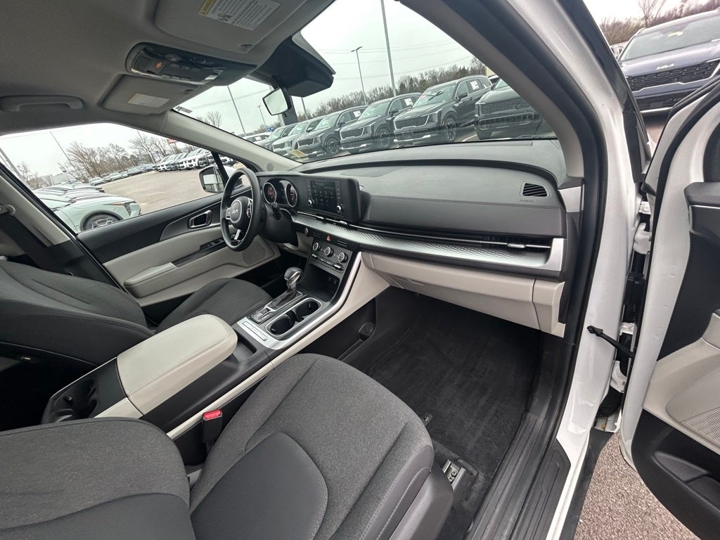 2023 Kia Carnival LX CPO / 3RD ROW