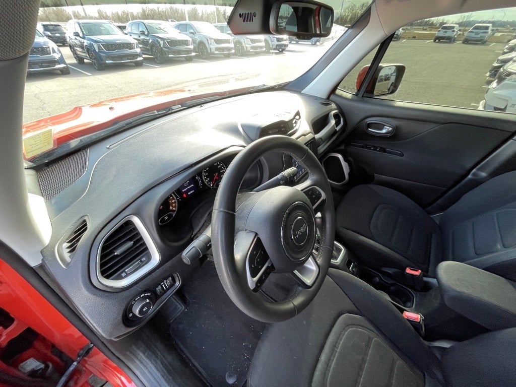 2020 Jeep Renegade Latitude LOW PAYMENTS / CLEAN CARFAX