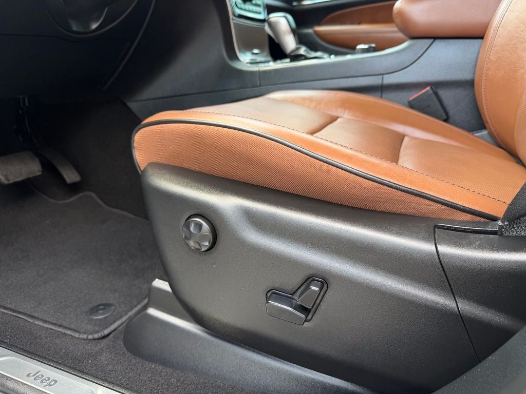 2020 Jeep Grand Cherokee Overland