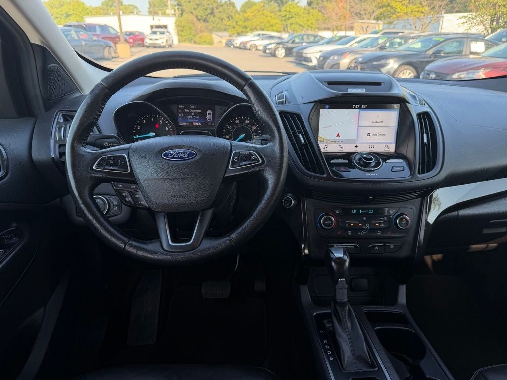 2017 Ford Escape Titanium * Low Miles/ Clean Carfax