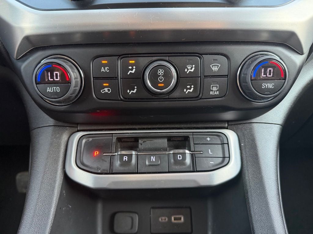 2022 GMC Acadia SLE