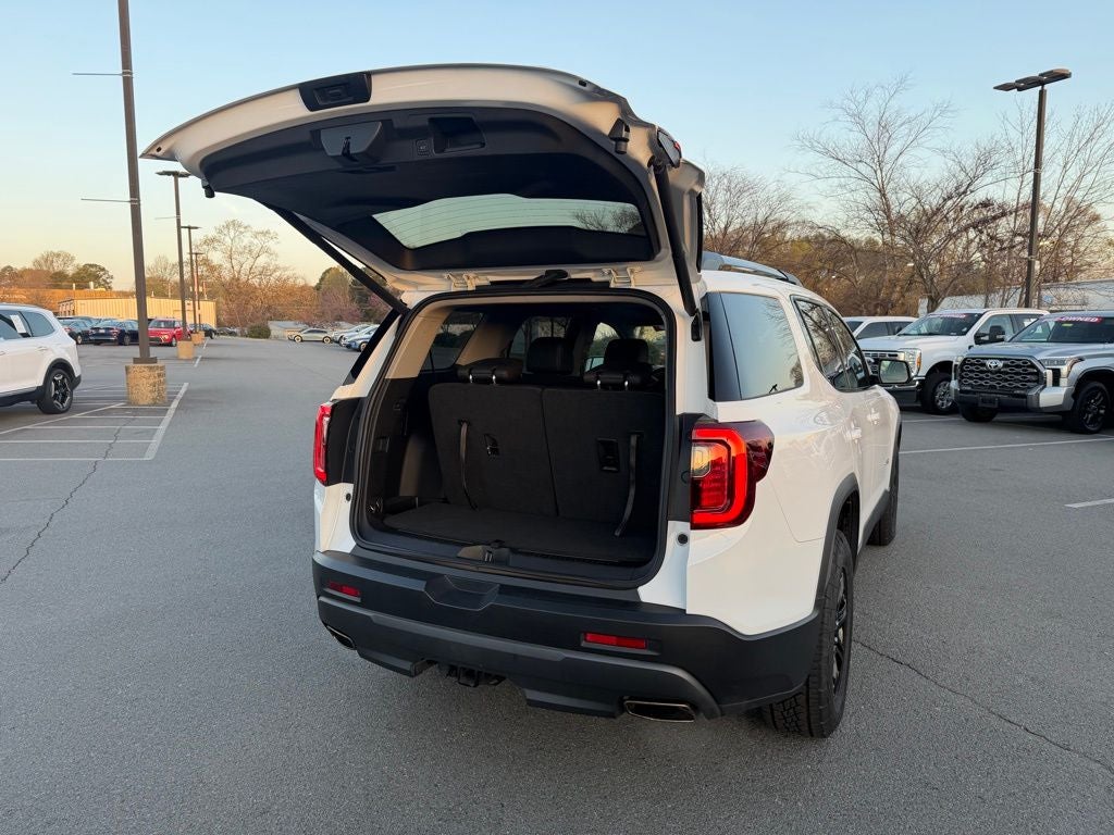 2023 GMC Acadia AT4