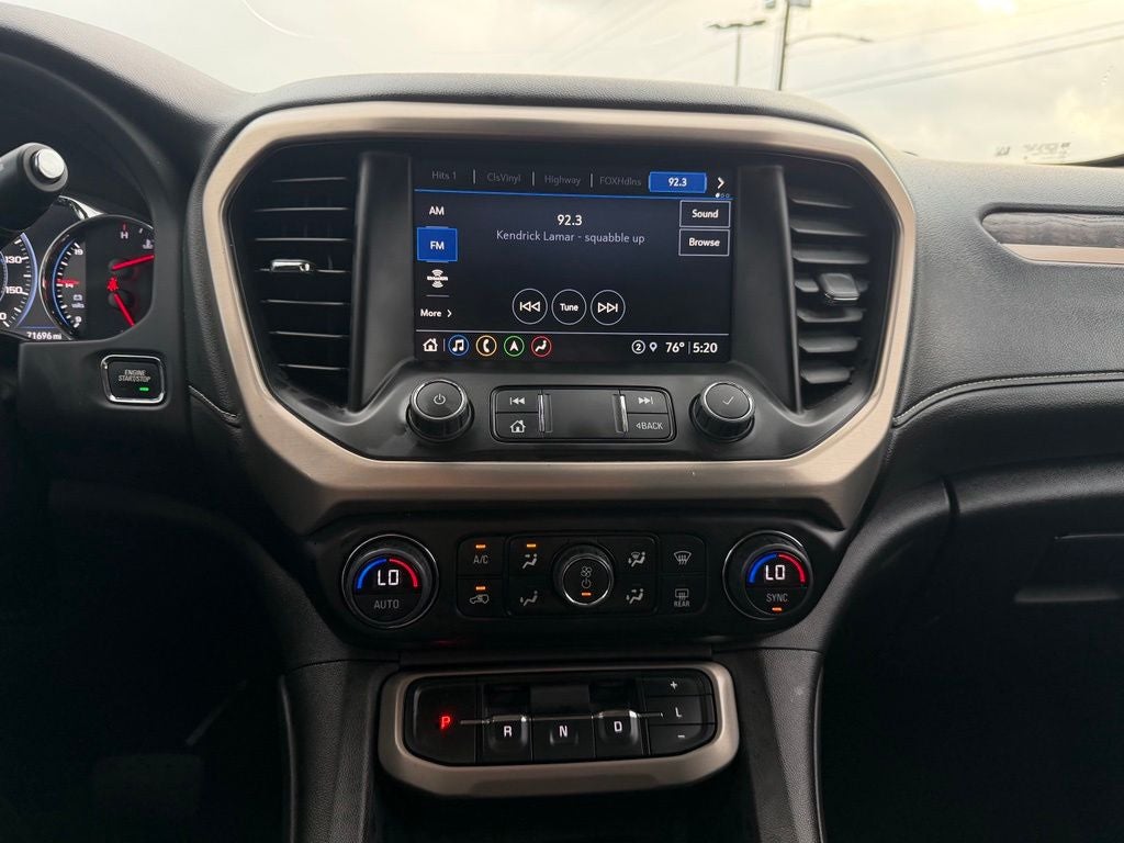 2023 GMC Acadia Denali