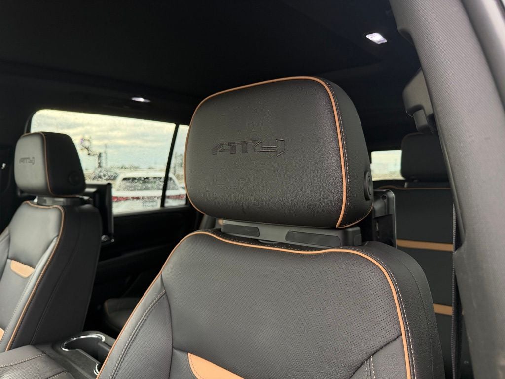 2023 GMC Yukon XL AT4