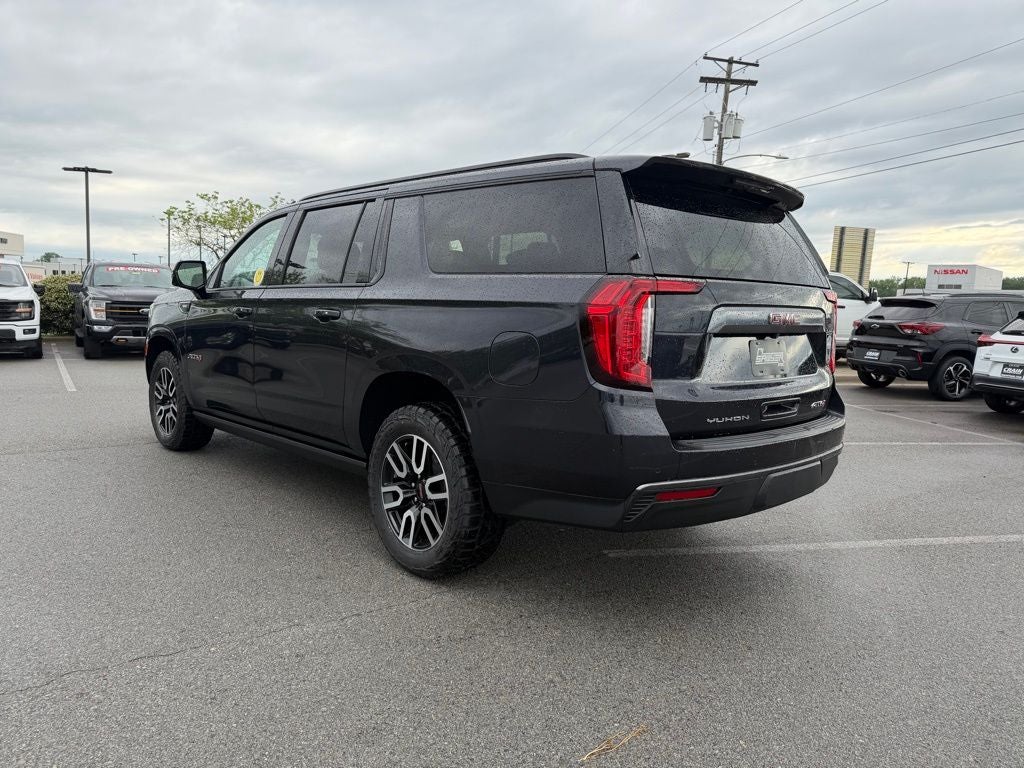 2023 GMC Yukon XL AT4