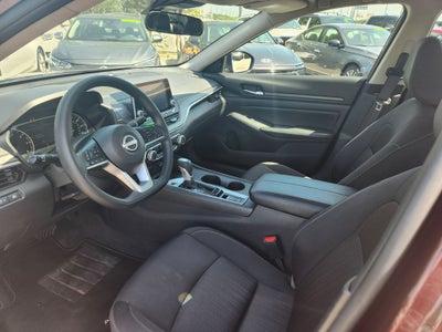 2025 Nissan Altima 2.5 SV *One Owner, Clean Carfax