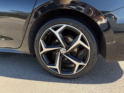 2021 Volkswagen Passat 2.0T R-Line R-Line w/ Sunroof