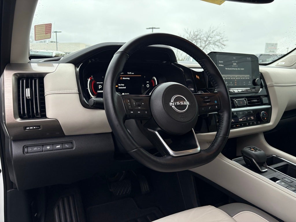 2022 Nissan Pathfinder Platinum