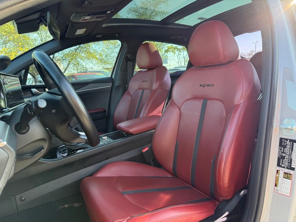 2022 Kia K5 GT-Line *Red Interior Pkg/ Premium Pkg/ Pano Roof
