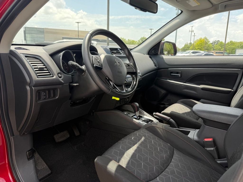 2025 Mitsubishi Outlander Sport 2.0 LE *One-Owner, Clean Carfax
