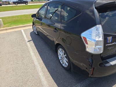 2013 Toyota Prius v Five