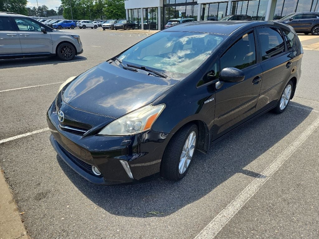 2013 Toyota Prius v Five