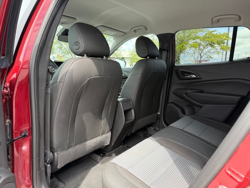 2024 Chevrolet Trax LT *Clean Carfax/One-Owner
