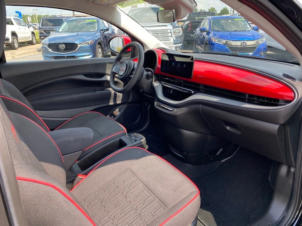 2024 FIAT 500e Battery Electric