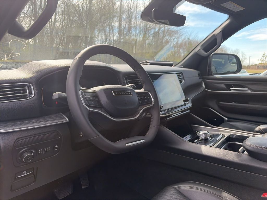 2024 Jeep Wagoneer Series II 4X4 NAPPA LEATHER, COOLED SEATS!