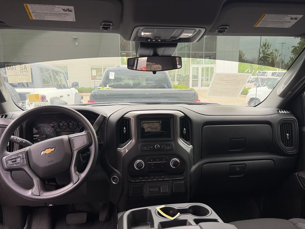 2025 Chevrolet Silverado 1500 Custom