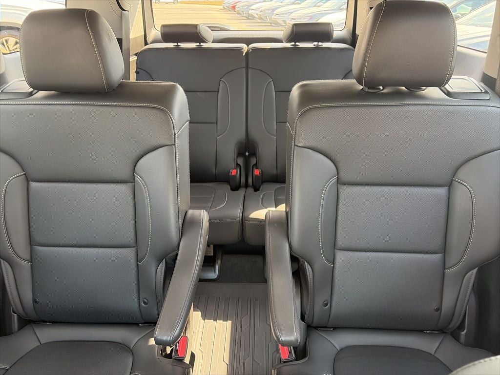 2023 GMC Acadia SLT CLEAN CARFAX