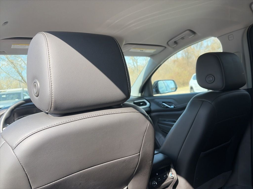 2023 GMC Acadia SLT CLEAN CARFAX