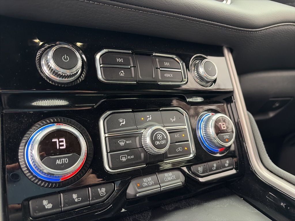 2022 GMC Yukon XL Denali AWD BLACKOUT