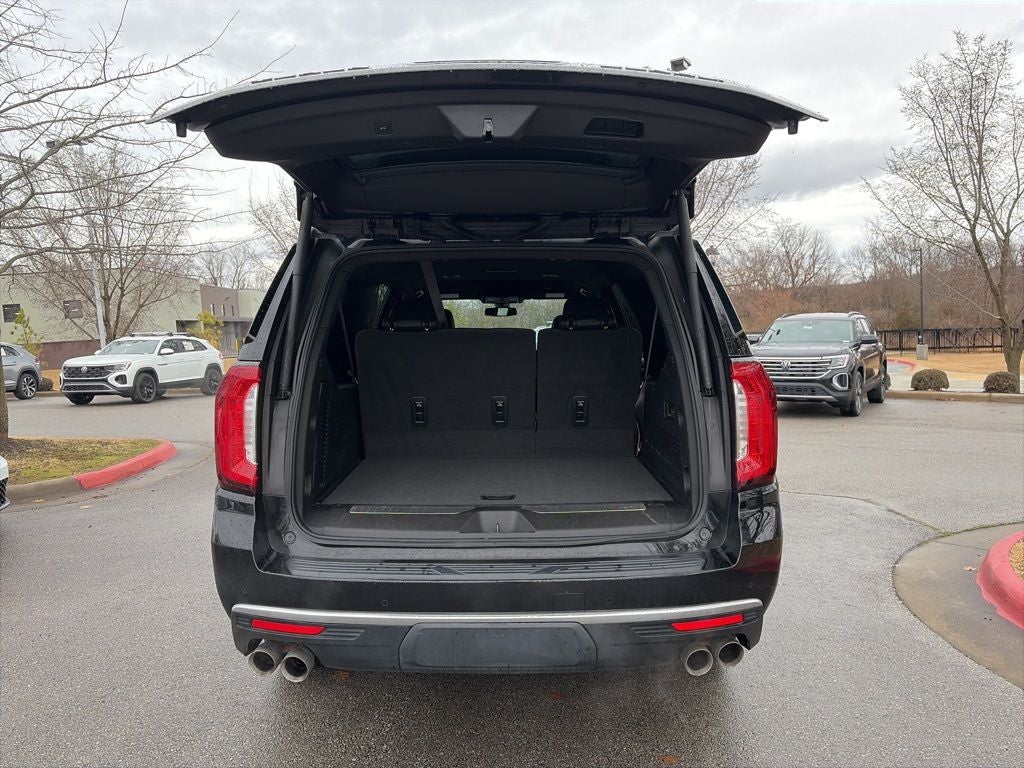 2022 GMC Yukon XL Denali AWD BLACKOUT