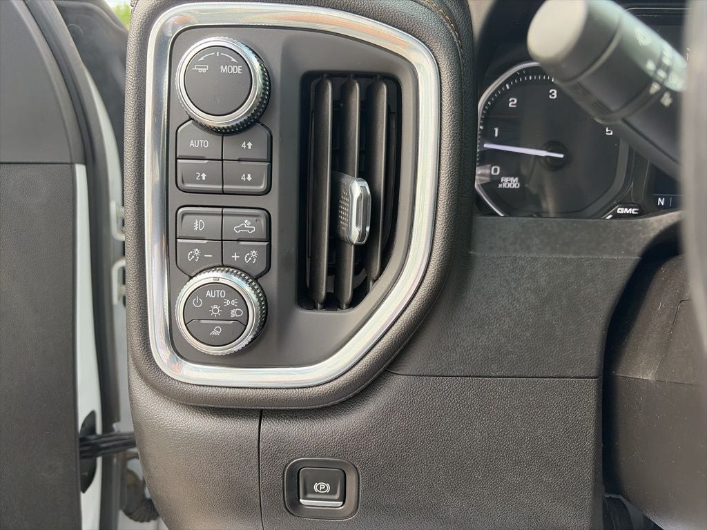 2022 GMC Sierra 2500HD AT4 CLEAN 1 OWNER CARFAX