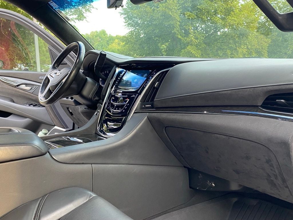 2020 Cadillac Escalade Platinum Edition