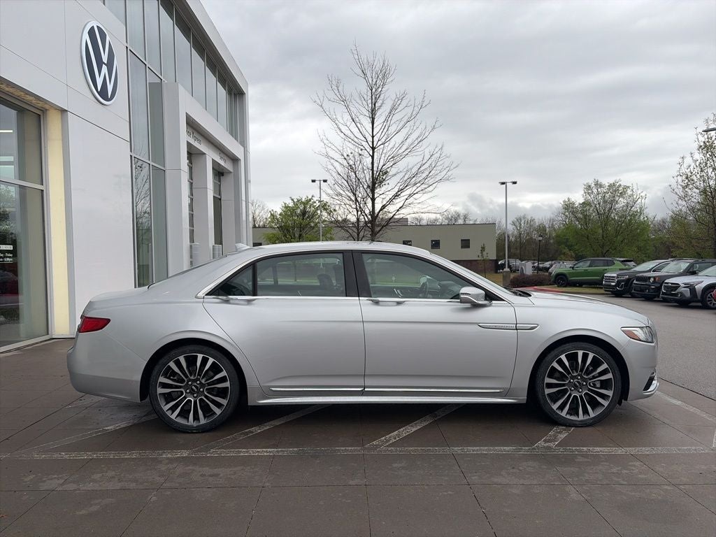 2018 Lincoln Continental Select