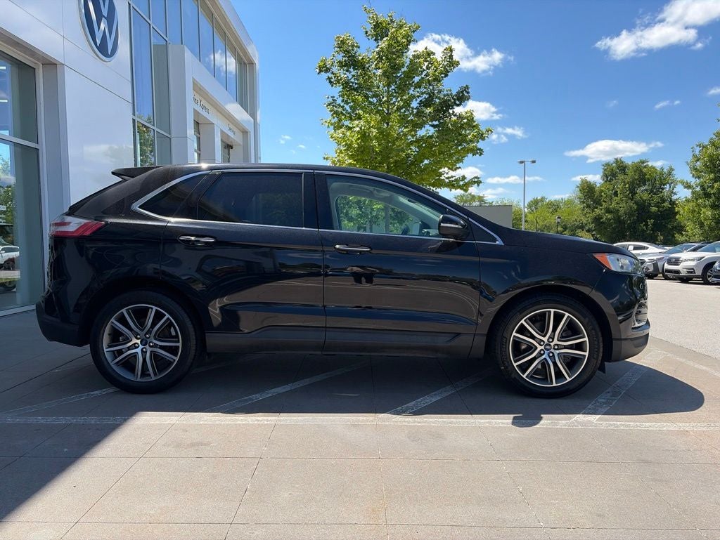2021 Ford Edge Titanium