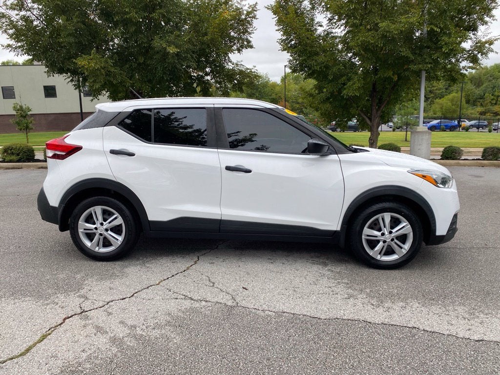 2020 Nissan Kicks S