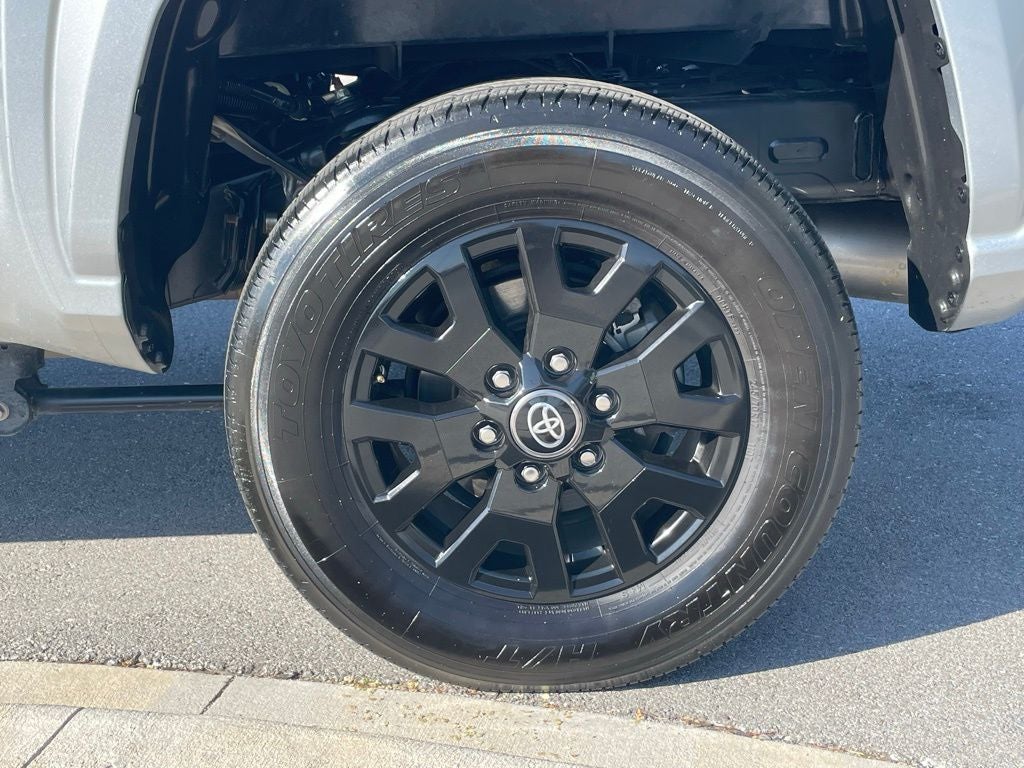 2024 Toyota Tacoma SR5 4x4