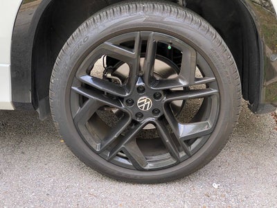 2025 Volkswagen Tiguan 2.0T SE R-Line Black