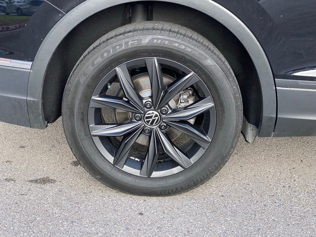 2024 Volkswagen Tiguan 2.0T SE