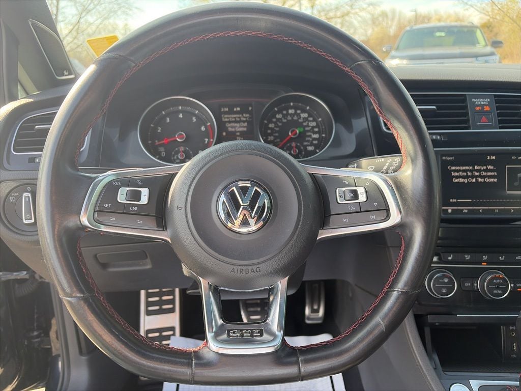 2016 Volkswagen Golf GTI SE w/Performance Package