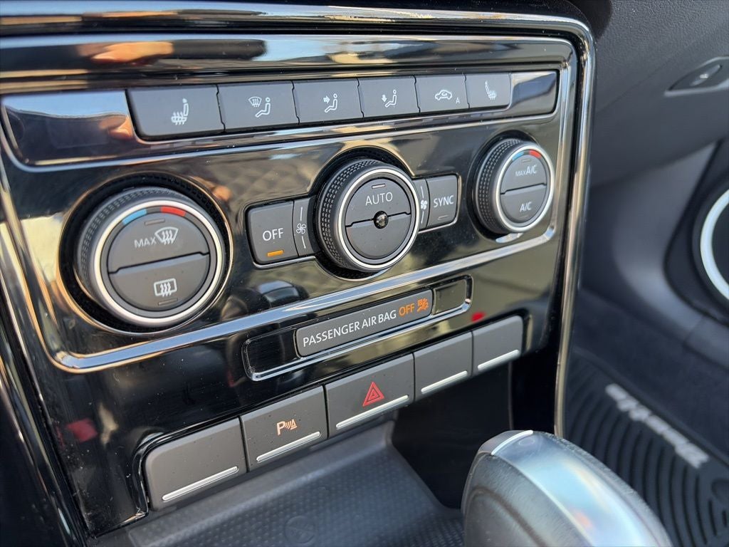 2019 Volkswagen Beetle Convertible 2.0T Final Edition SEL