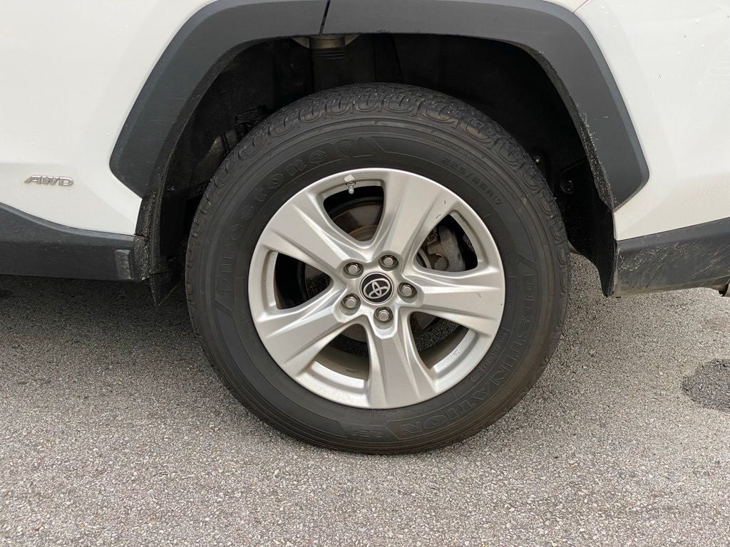 2021 Toyota RAV4 Hybrid LE