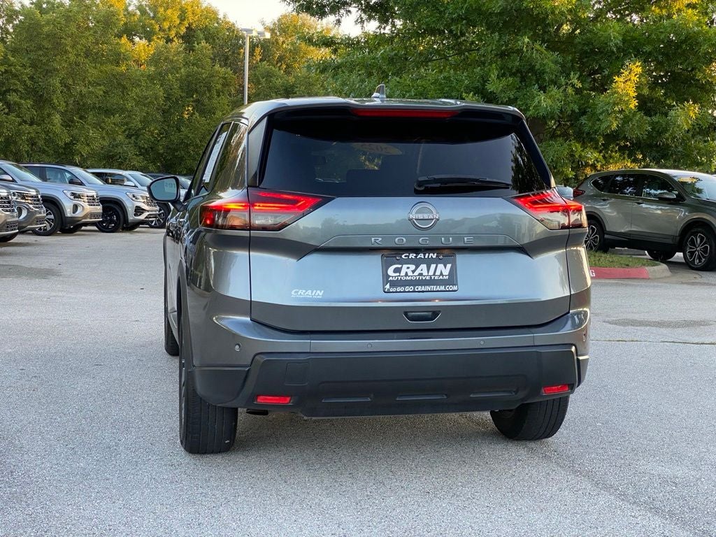 2025 Nissan Rogue SV