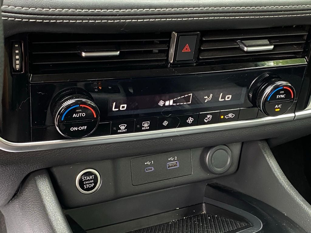 2022 Nissan Rogue SV