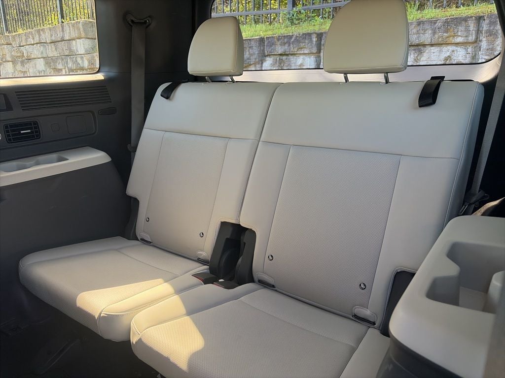 2025 Hyundai SANTA FE HYBRID SEL CLEAN 1-OWNER CARFAX!