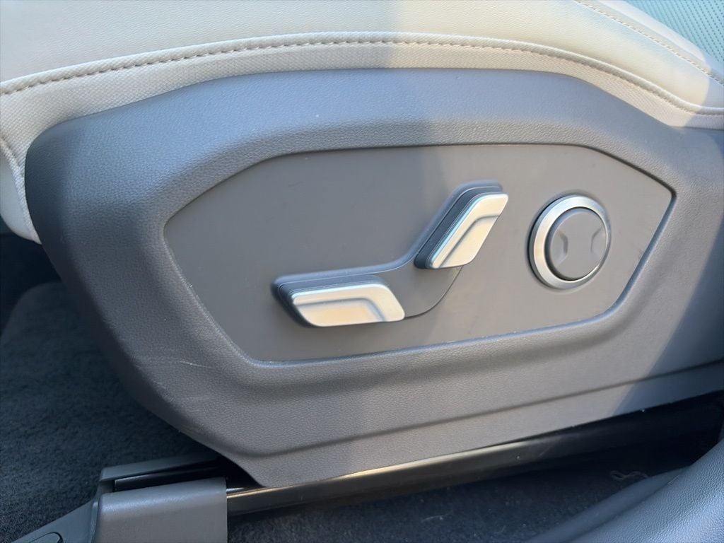 2025 Hyundai SANTA FE HYBRID SEL CLEAN 1-OWNER CARFAX!