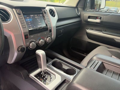 2018 Toyota Tundra SR5 5.7L V8 CLEAN CARFAX, BFGoodrich A/T Tires