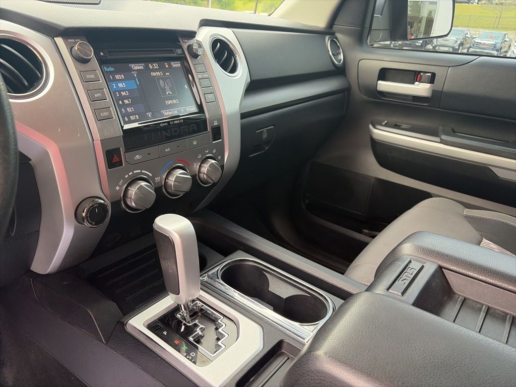 2018 Toyota Tundra SR5 5.7L V8 CLEAN CARFAX, BFGoodrich A/T Tires