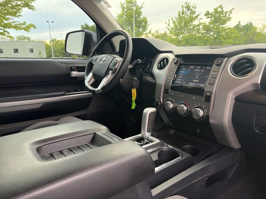 2018 Toyota Tundra SR5 5.7L V8 CLEAN CARFAX, BFGoodrich A/T Tires