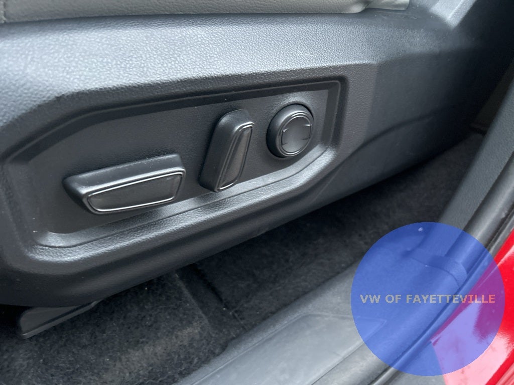 2024 Toyota Sequoia SR5 LEATHER ROOF 4x4 8 Passenger, 1 OWNER CLEAN CARFAX